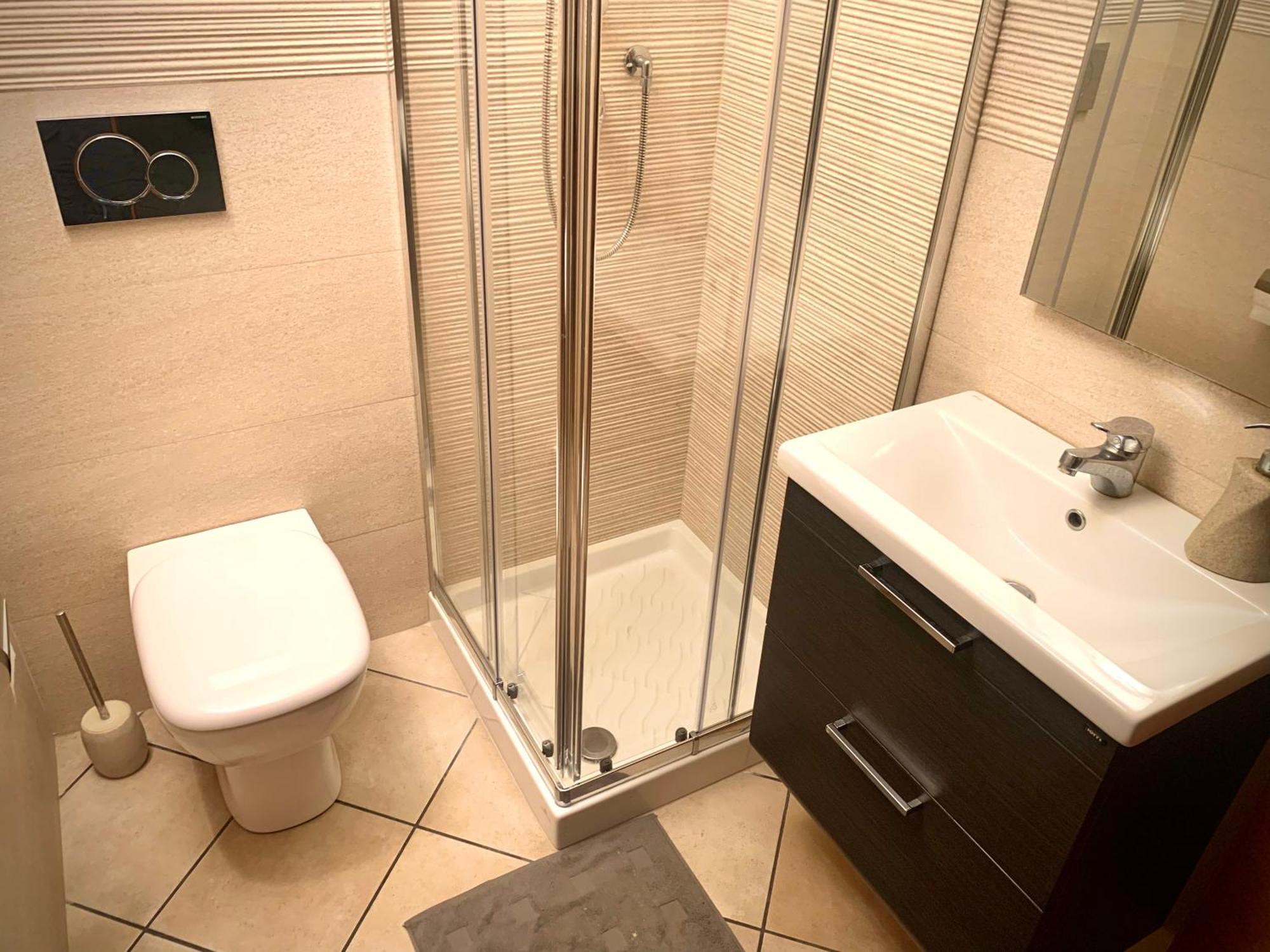 Cinema Lounge - 60mq E Parcheggio Con Cancello Apartment Catania